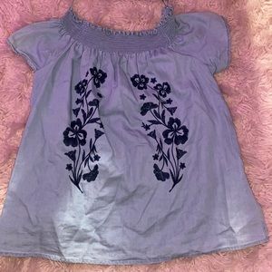 Off the shoulder (expandable) shirt